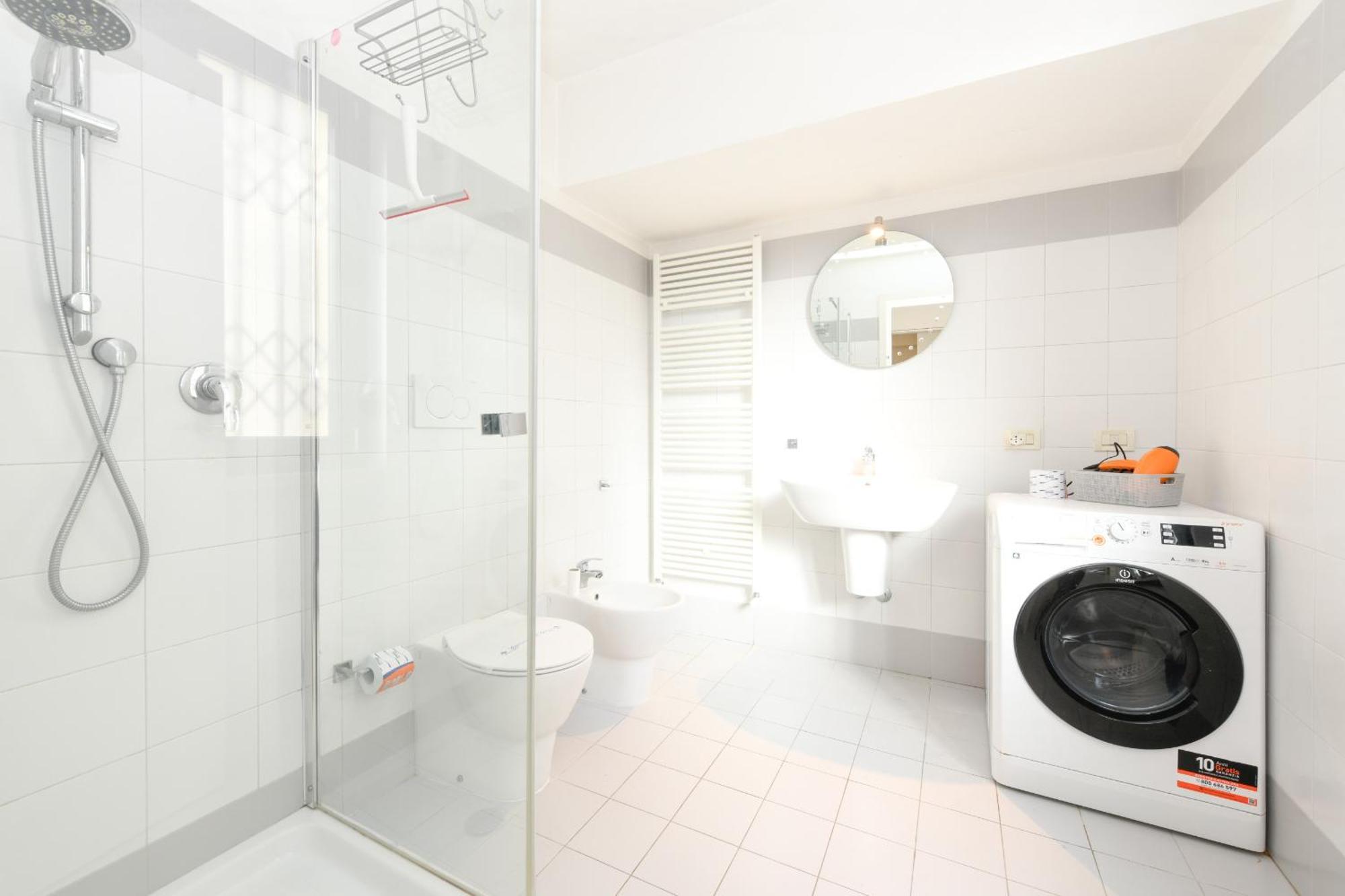 Apartment Mgh - *